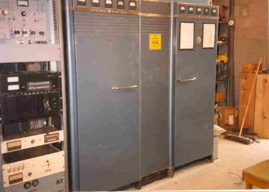 KKHI FM GE BT-1-A and GE BF-2-A Transmitters with Phasitron FM Exciter